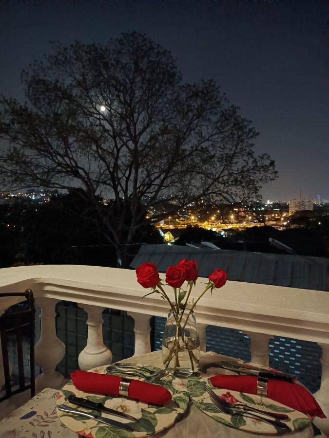 Iguanazu Bed & Breakfast Guayaquil Buitenkant foto
